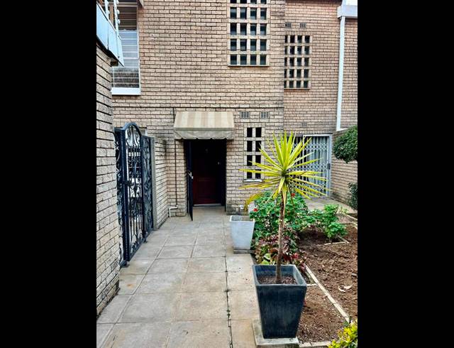 3 BEDROOM APARTMENT FOR SALE IN MORNINGSIDE